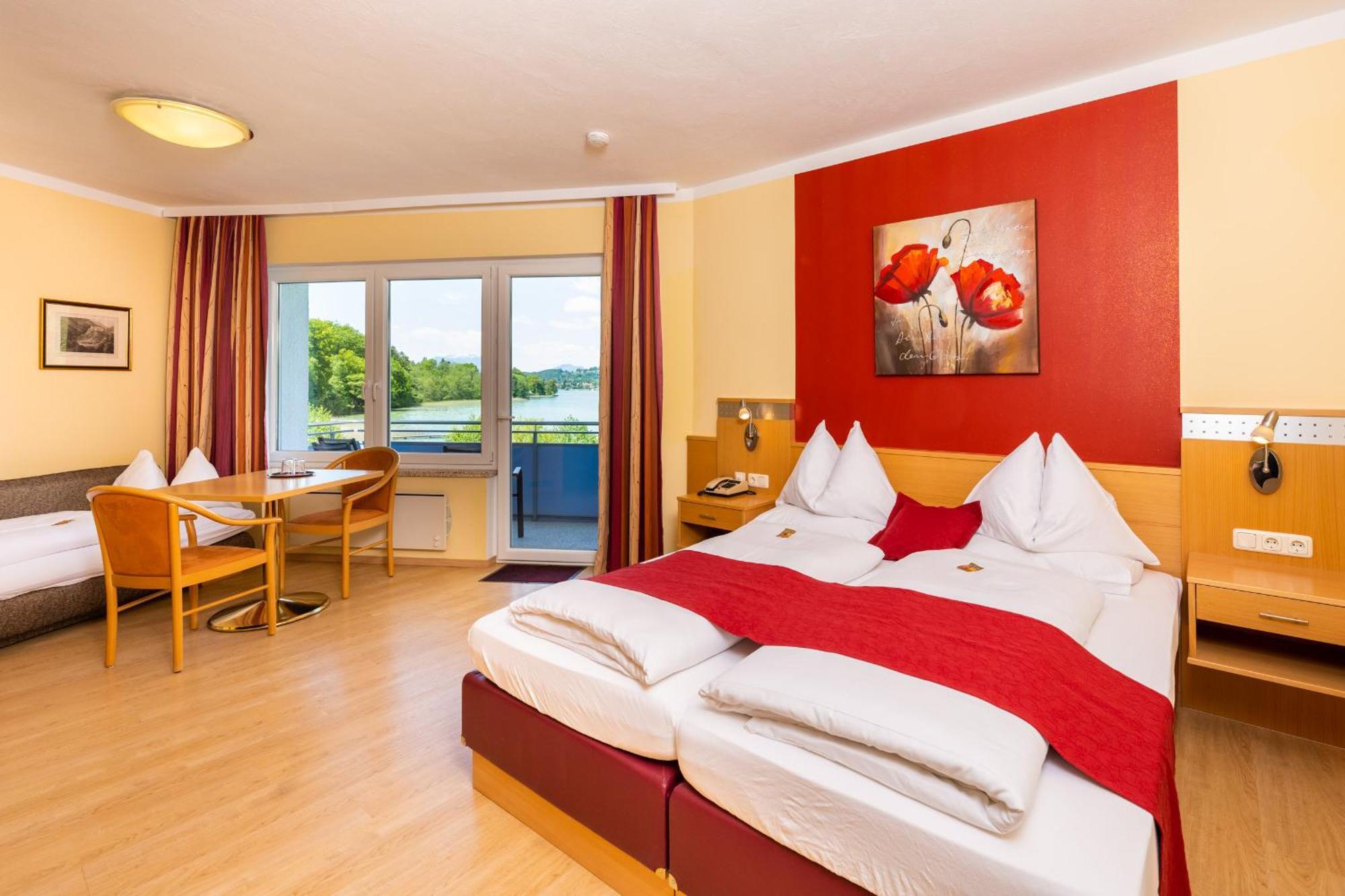 Strandhotel Schabus Velden am Wörthersee Rum bild